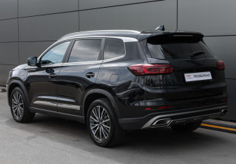 Подержанный автомобиль Chery Tiggo 8 Pro 2021 года (6 фото)