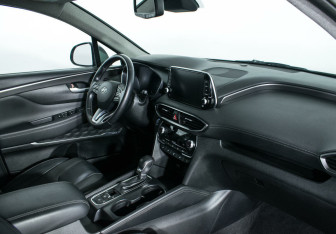 Подержанный автомобиль Hyundai Santa Fe 2018 года (7 фото)