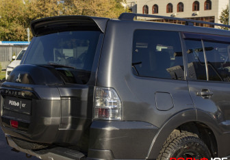 Подержанный автомобиль Mitsubishi Pajero 2014 года (21 фото)