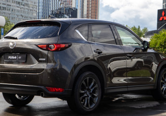 Подержанный автомобиль Mazda CX-5 2019 года (5 фото)