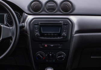 Подержанный автомобиль Suzuki Vitara 2019 года (14 фото)