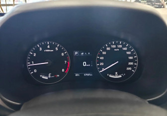 Подержанный автомобиль Hyundai Creta 2021 года (13 фото)