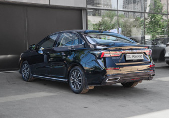 Подержанный автомобиль Omoda S5 2023 года (6 фото)