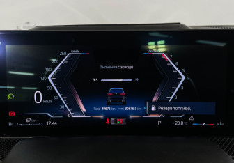 Подержанный автомобиль BMW X5 2024 года (13 фото)