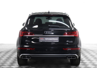 Подержанный автомобиль Audi Q5 2022 года (6 фото)