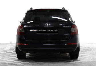 Подержанный автомобиль Skoda Octavia Wagon 2015 года (6 фото)