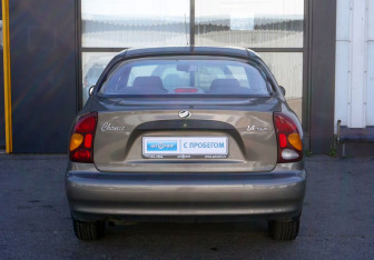 Подержанный автомобиль ЗАЗ Chance Sedan 2012 года (6 фото)