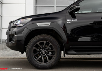 Новый Toyota Hilux 2025 (5 фото)