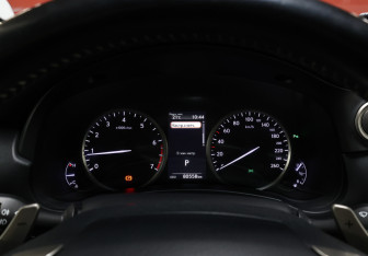 Подержанный автомобиль Lexus NX 2018 года (13 фото)