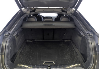 Подержанный автомобиль BMW X6 2020 года (10 фото)