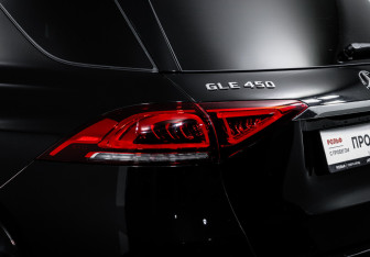 Подержанный автомобиль Mercedes-Benz GLE 2019 года (17 фото)