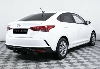 Подержанный автомобиль Hyundai Solaris Sedan 2020 года (3 фото)