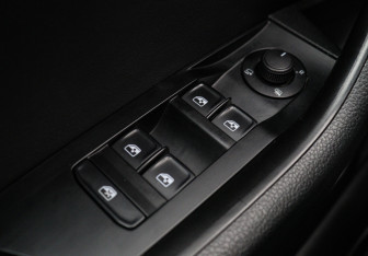 Подержанный автомобиль Skoda Superb Liftback 2020 года (25 фото)