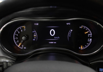 Подержанный автомобиль Jeep Grand Cherokee 2018 года (12 фото)