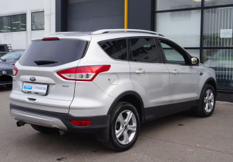 Подержанный автомобиль Ford Kuga 2013 года (5 фото)