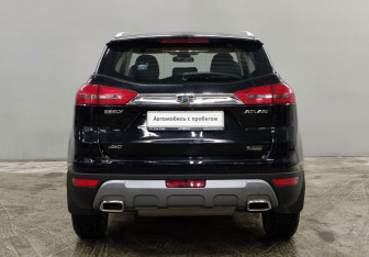 Подержанный автомобиль Geely Atlas 2021 года (6 фото)