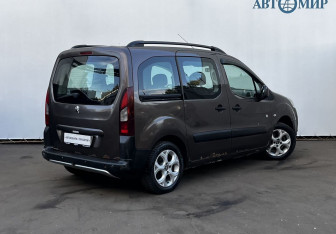 Подержанный автомобиль Peugeot Partner 2013 года (5 фото)