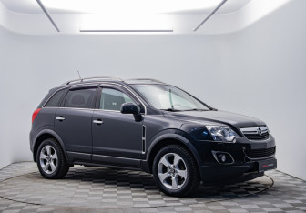 Подержанный автомобиль Opel Antara 2014 года (3 фото)
