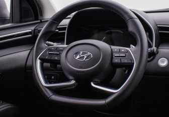 Подержанный автомобиль Hyundai Tucson 2021 года (14 фото)