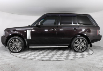 Подержанный автомобиль Land Rover Range Rover 2010 года (8 фото)