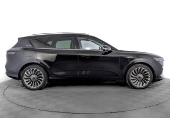 Подержанный автомобиль Voyah Free 2023 года (4 фото)