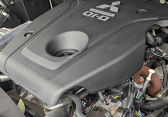 Подержанный автомобиль Mitsubishi Pajero Sport 2018 года (9 фото)