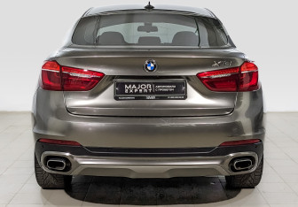 Подержанный автомобиль BMW X6 2018 года (6 фото)