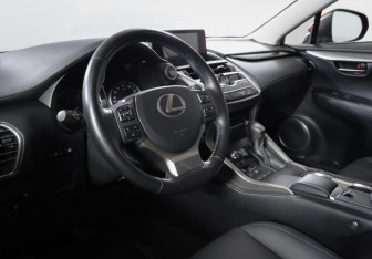 Подержанный автомобиль Lexus NX 2019 года (14 фото)