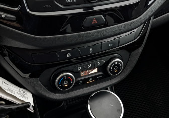 Подержанный автомобиль LADA (ВАЗ) Vesta Wagon 2019 года (21 фото)