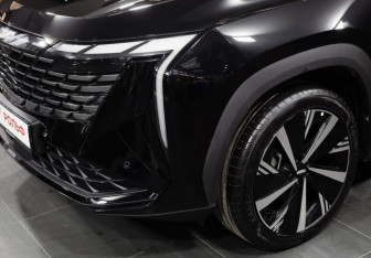 Новый Geely Atlas 2026 (12 фото)