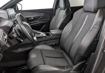 Подержанный автомобиль Peugeot 3008 2019 года (20 фото)