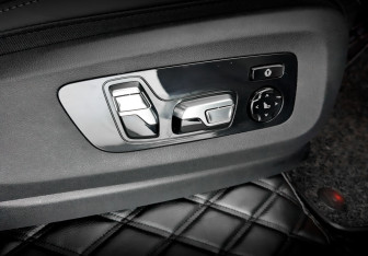 Подержанный автомобиль BMW X5 2023 года (25 фото)