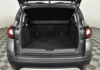 Подержанный автомобиль Renault Kaptur 2020 года (15 фото)