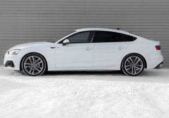 Подержанный автомобиль Audi A5 Liftback 2024 года (8 фото)