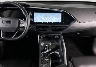 Подержанный автомобиль Geely Tugella 2021 года (12 фото)