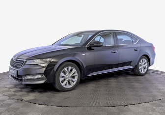 Подержанный автомобиль Skoda Superb Liftback 2020 года (1 фото)