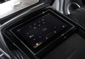 Подержанный автомобиль Tank 500 2023 года (13 фото)