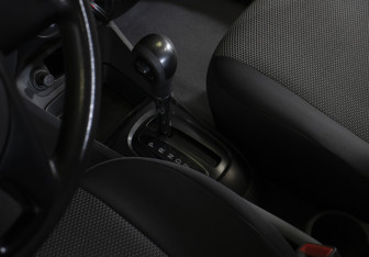 Подержанный автомобиль Kia Rio Hatchback 2011 года (19 фото)