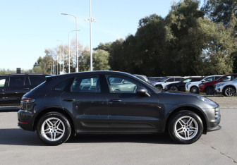 Подержанный автомобиль Porsche Macan 2019 года (4 фото)
