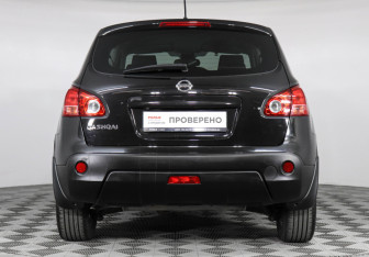 Подержанный автомобиль Nissan Qashqai 2008 года (6 фото)