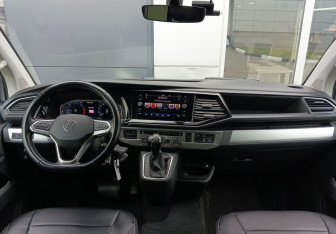 Подержанный автомобиль Volkswagen Multivan 2020 года (12 фото)