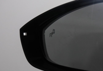 Подержанный автомобиль Omoda C5 2024 года (15 фото)