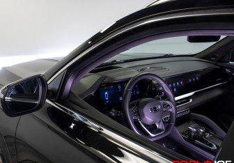 Подержанный автомобиль Geely Monjaro 2023 года (21 фото)