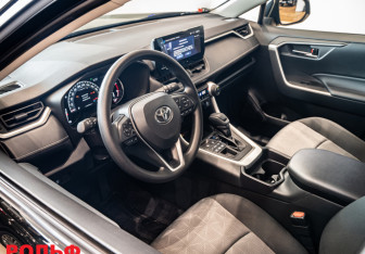Новый Toyota RAV4 2025 (6 фото)