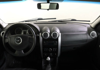 Подержанный автомобиль LADA (ВАЗ) Largus Wagon 2016 года (9 фото)