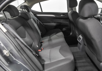 Подержанный автомобиль Citroen C4 Sedan 2016 года (13 фото)