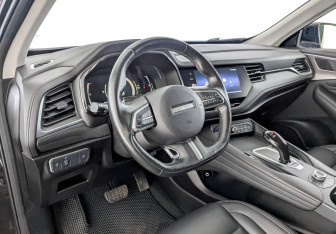 Подержанный автомобиль Haval F7 2020 года (16 фото)
