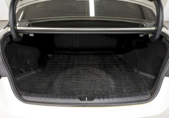 Подержанный автомобиль Kia Optima Sedan 2017 года (10 фото)