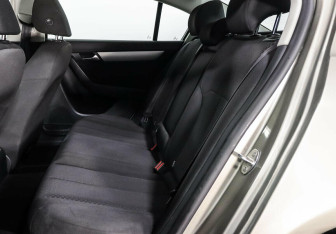 Подержанный автомобиль Volkswagen Passat Sedan 2012 года (9 фото)