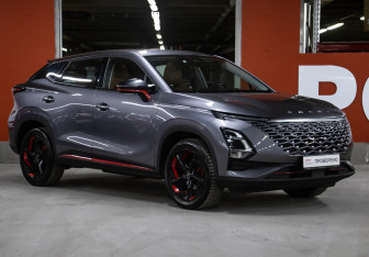 Подержанный автомобиль Omoda C5 2022 года (3 фото)